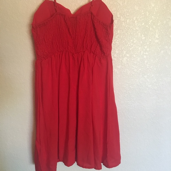 Red Sundress - Picture 2 of 4